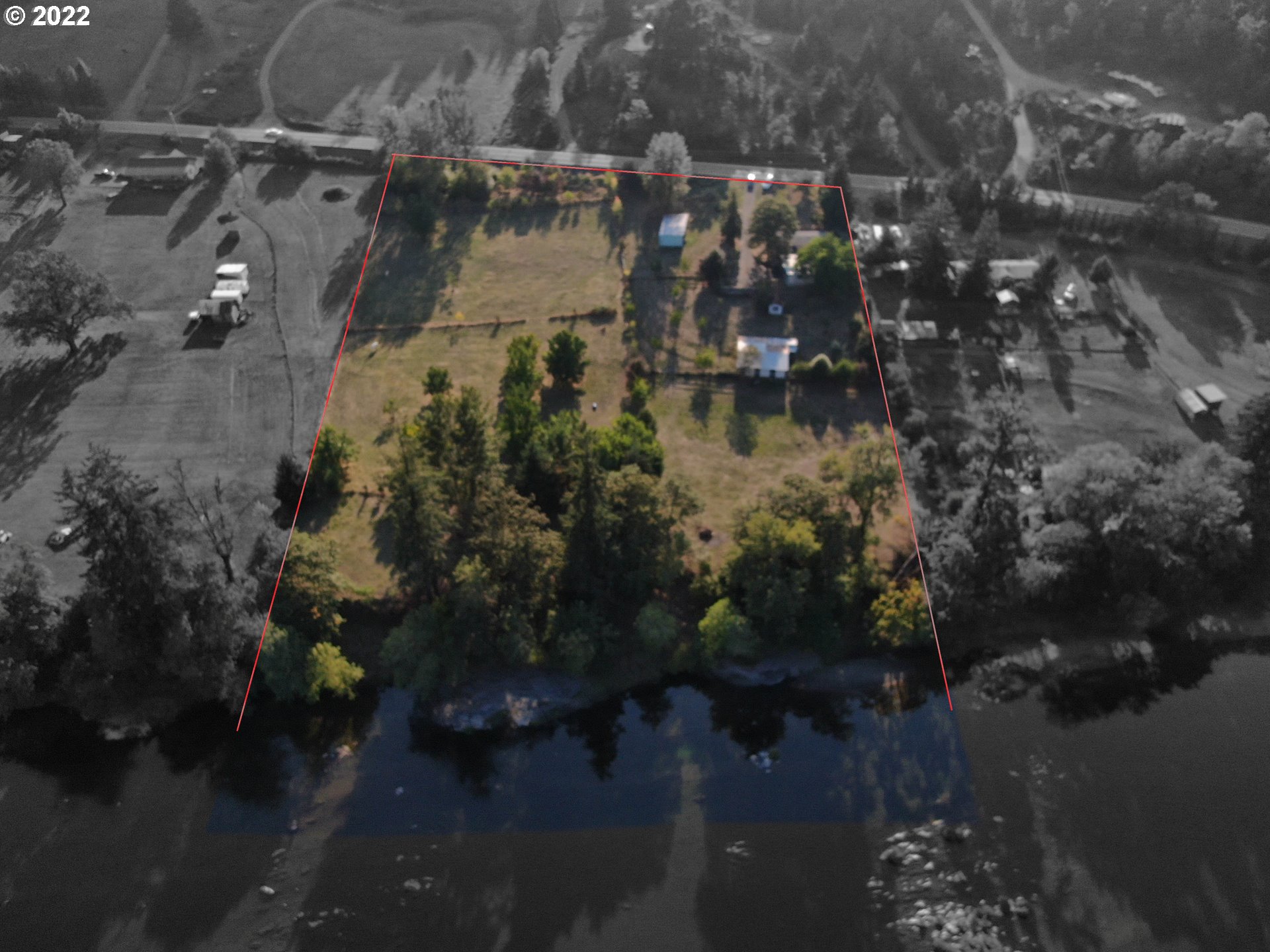 650 Willis Creek Road Winston, OR 97496 - Photo 12 of 18 Gallery Image 12