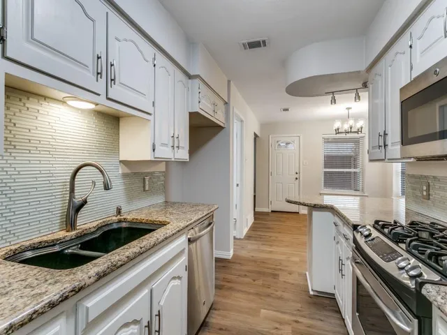 $539,000 | 2521 Lone Star Lane, Grapevine, TX 76051