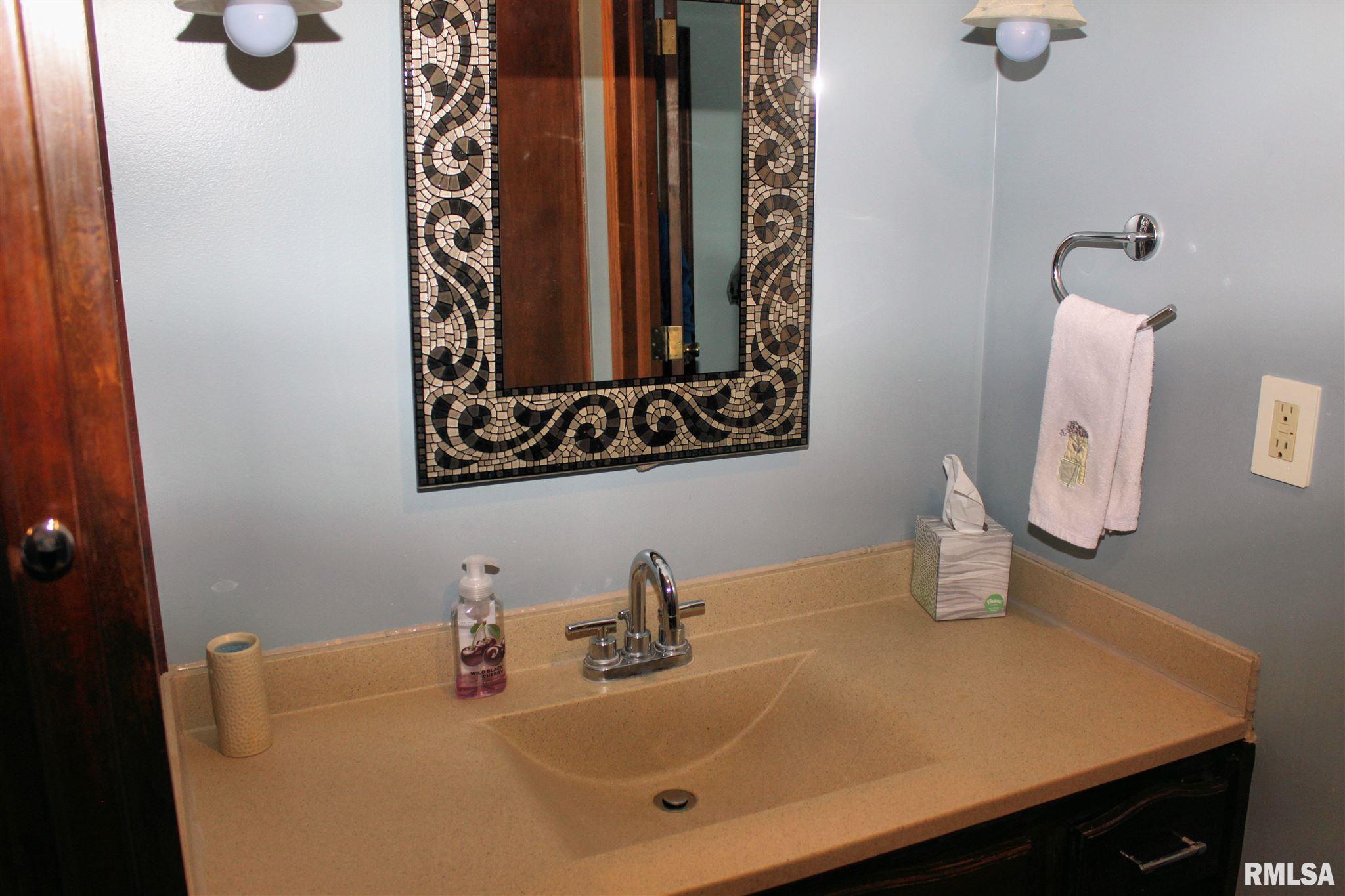 9721 Lincoln Road Morrison, IL 61270 - Photo 16 of 39