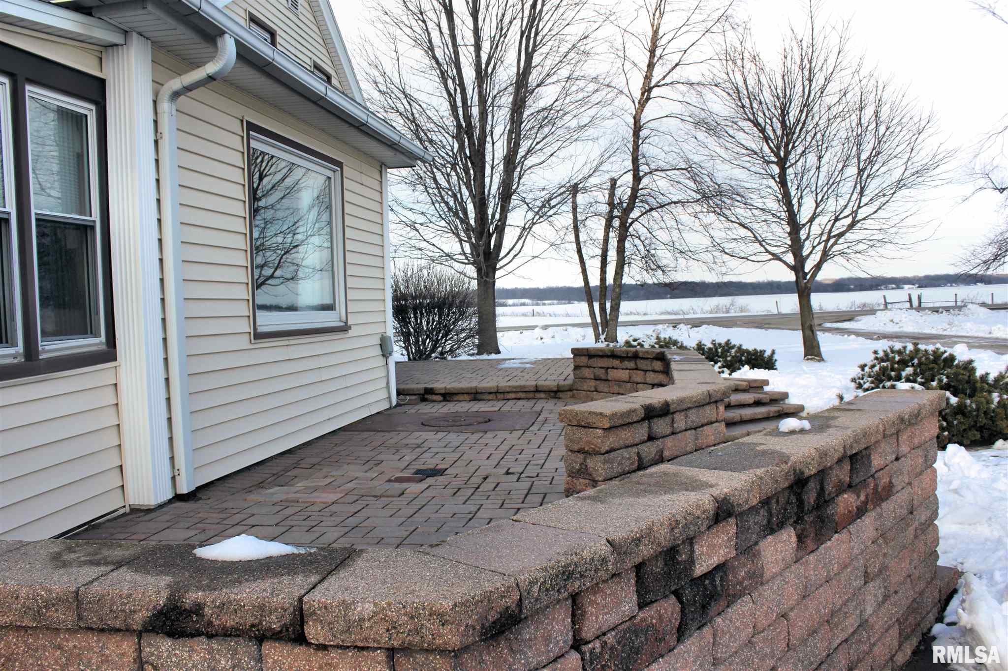 9721 Lincoln Road Morrison, IL 61270 - Photo 4 of 39