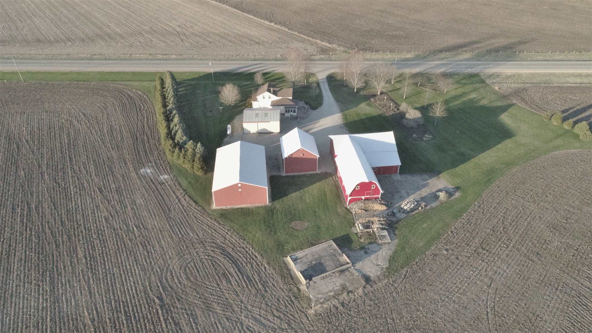 9721 Lincoln Road Morrison, IL 61270 - Photo 6 of 39