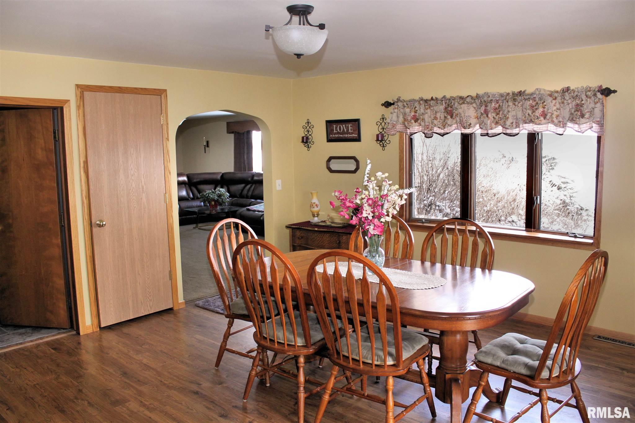 9721 Lincoln Road Morrison, IL 61270 - Photo 10 of 39