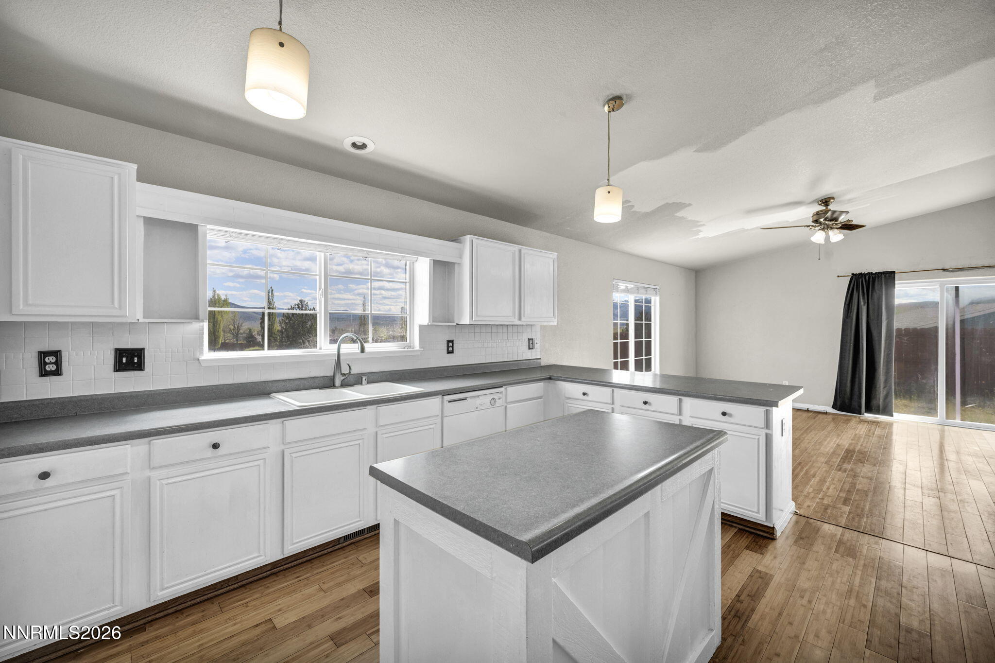 17511 Crystal Canyon Boulevard Reno, NV 89508 - Photo 6 of 69 43-web-or-mls-17511-crystal-canyon-blvd