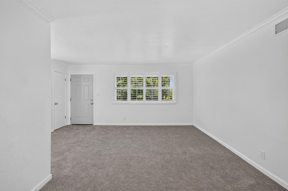 5948 Walerga Road, Unit 4 Sacramento, CA 95842 - Photo 8 of 33