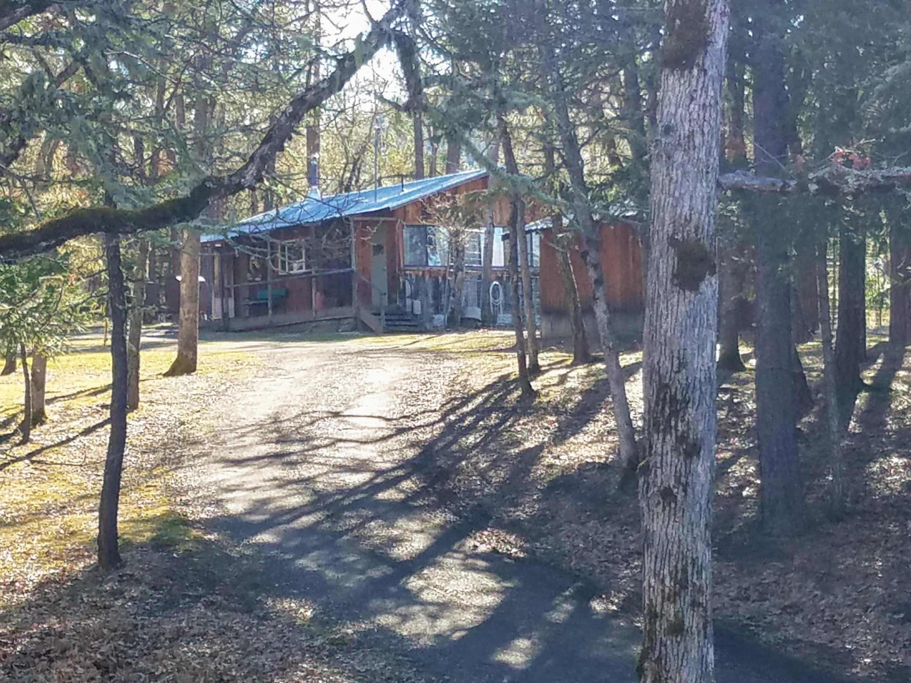 10900 East Antelope Road Eagle Point, OR 97524 - Photo 2 of 27 Home