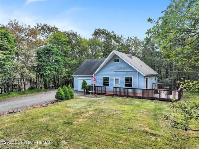 a house view with a outdoor space