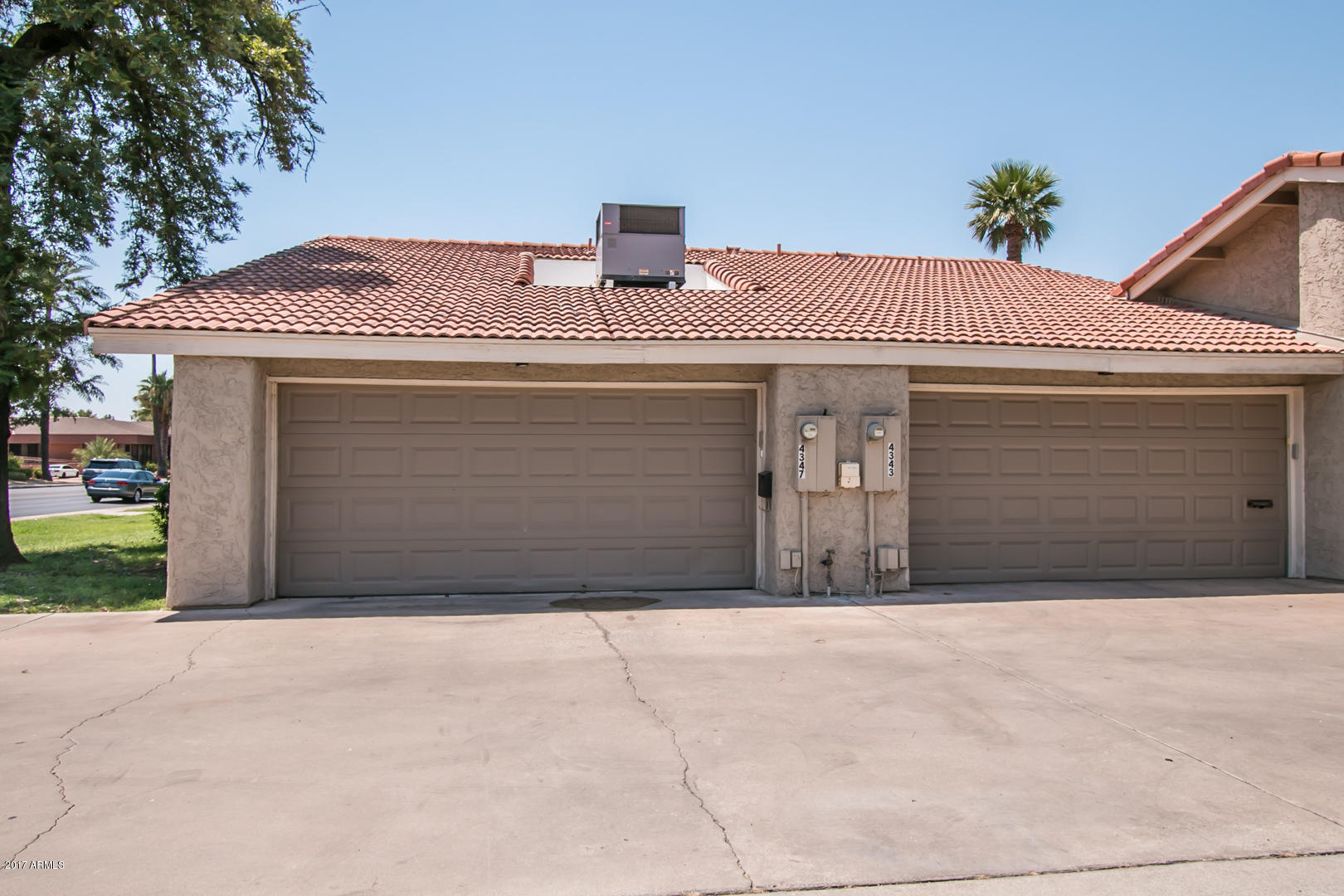 4347 East Osborn Road Phoenix, AZ 85018 - Photo 4 of 22 2 Car Garage Included!