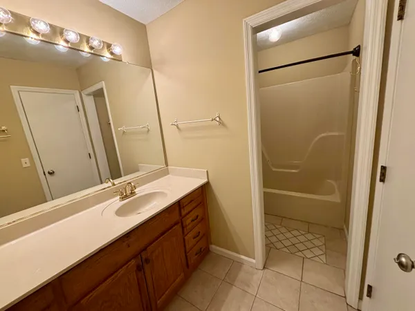 $1,900 | 1113 Highview Avenue, North Augusta, SC 29841