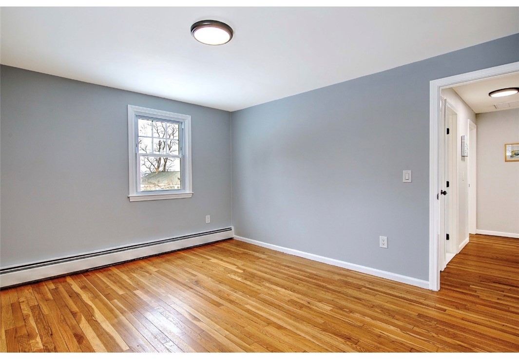 3 Pinetop Road Barrington, RI 02806 - Photo 32 of 45