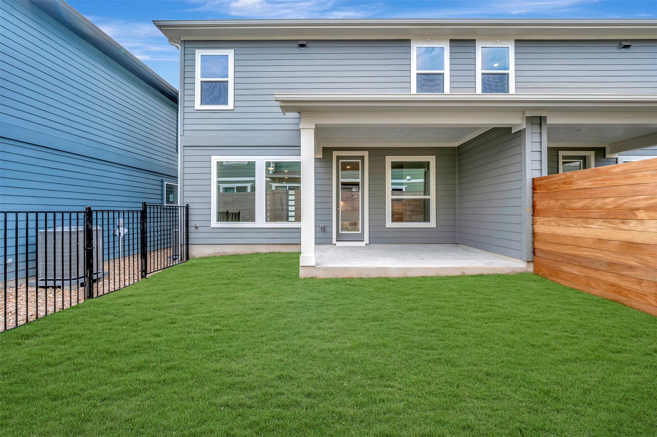 1012 B Brickell Loop Austin, TX 78744 - Photo 12 of 23 Back