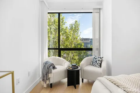 $850,000 | 3620 Cesar Chavez, Unit 303, San Francisco, CA 94110