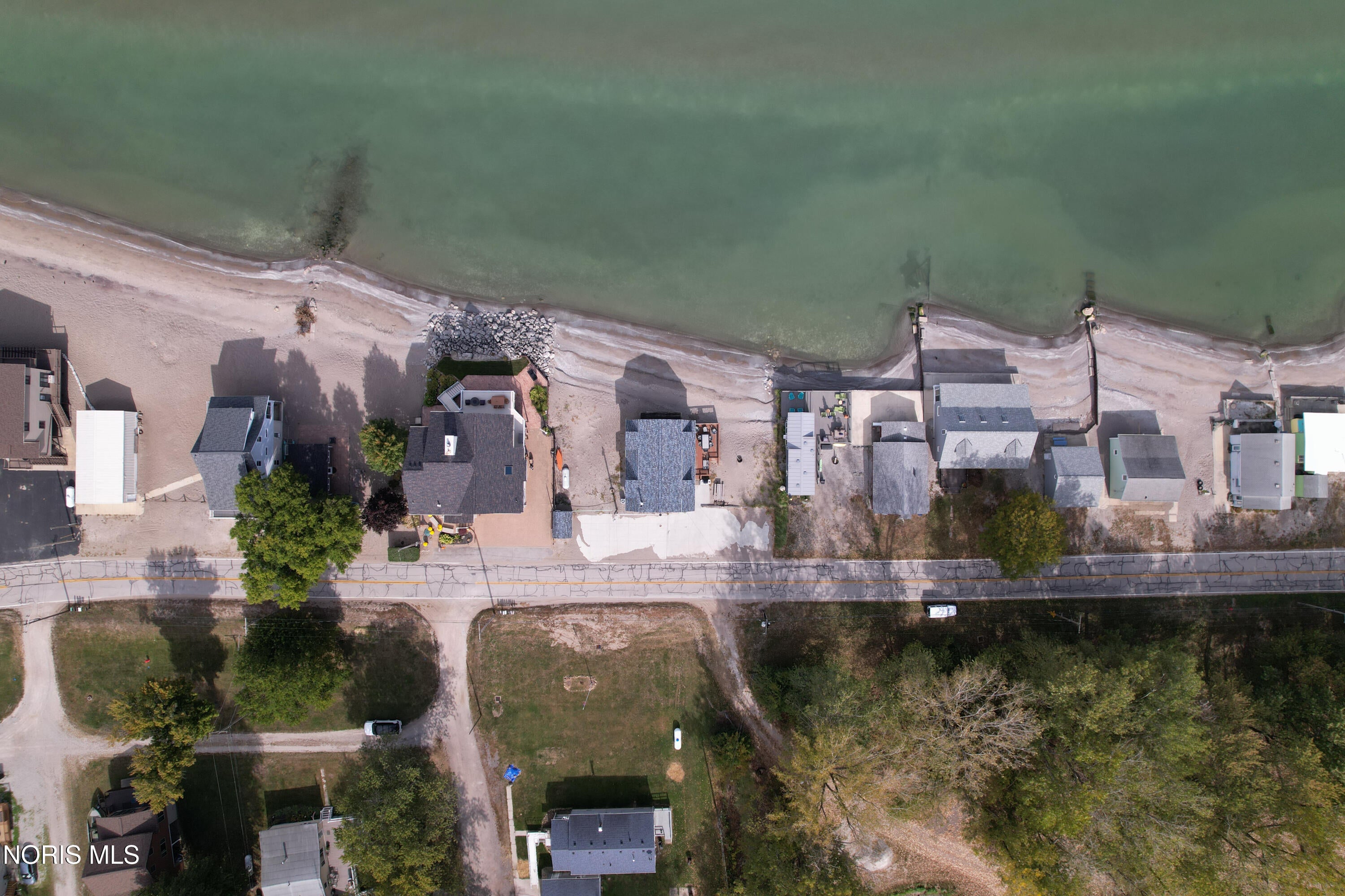9881 West Locust Point Road Oak Harbor, OH 43449 - Photo 11 of 37 DJI_0396