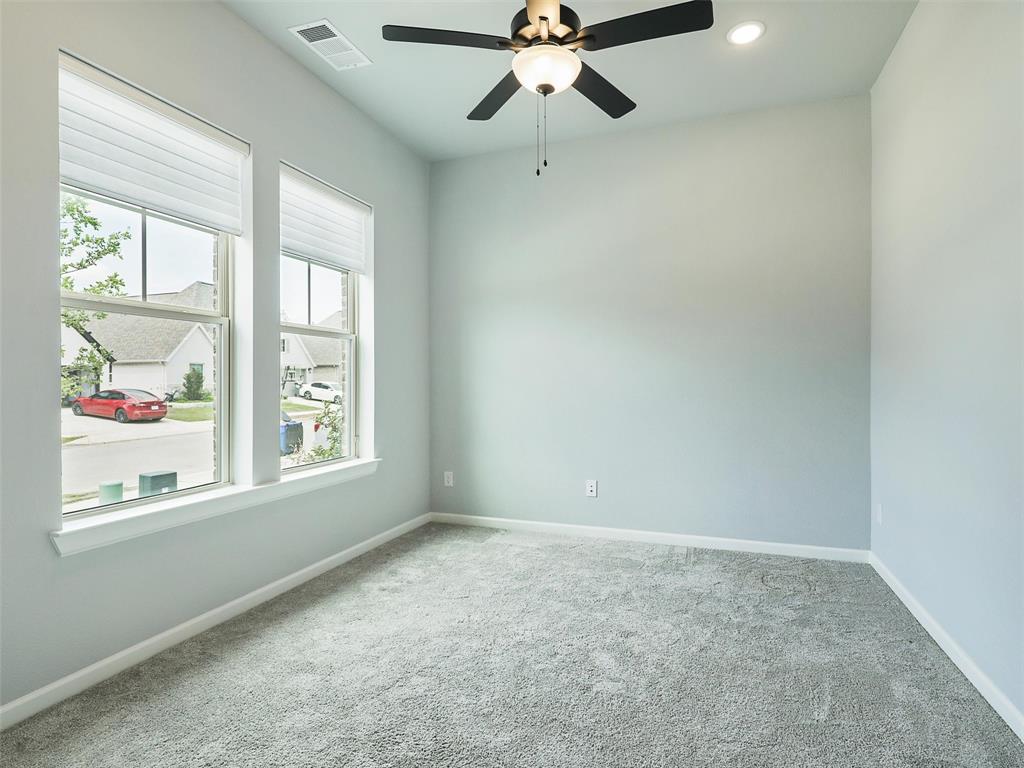 3705 Prickly Pear Road Little Elm, TX 75068 - Photo 5 of 33