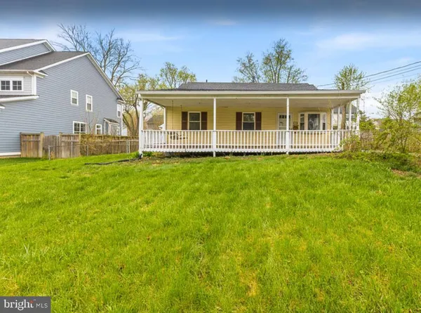 $3,600 | 1904 Pimmit Drive, Falls Church, VA 22043