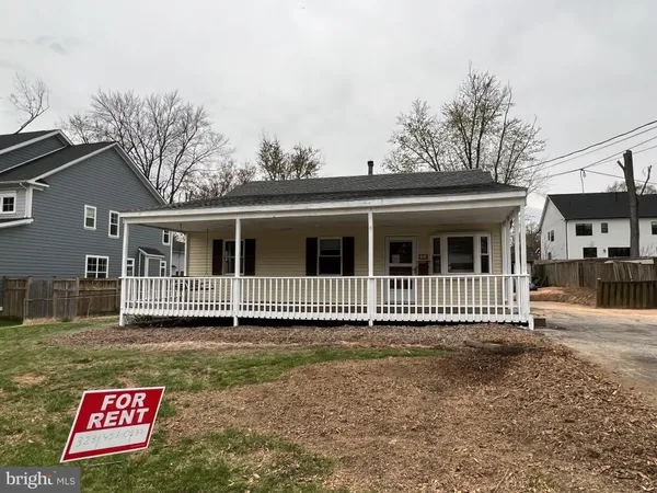 $3,600 | 1904 Pimmit Drive, Falls Church, VA 22043