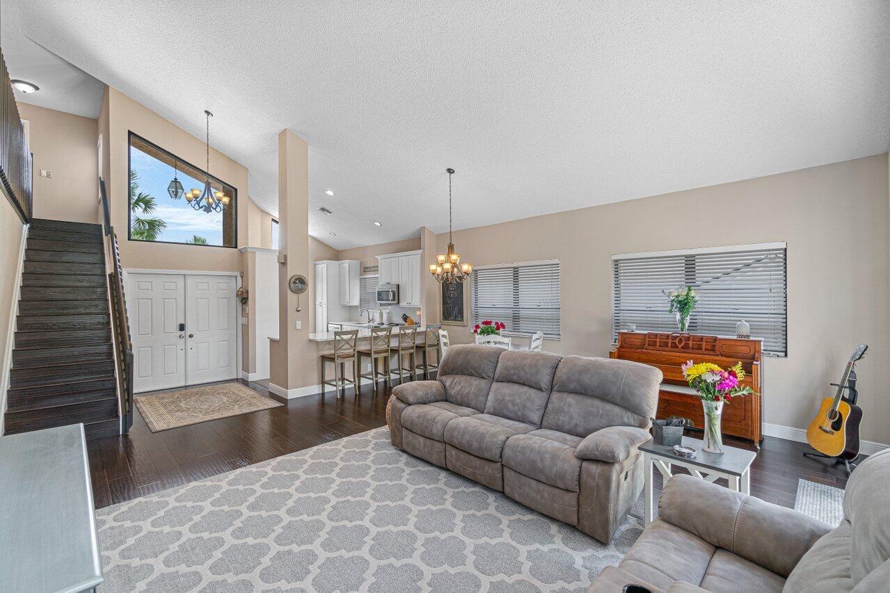 8610 Kimble Way Boca Raton, FL 33433 - Photo 5 of 34 007-8610KimbleWay-BocaRaton-FL-33433-SMA