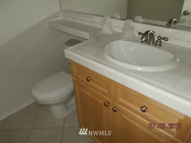 227 Lind Avenue Northwest Renton, WA 98057 - Photo 9 of 15