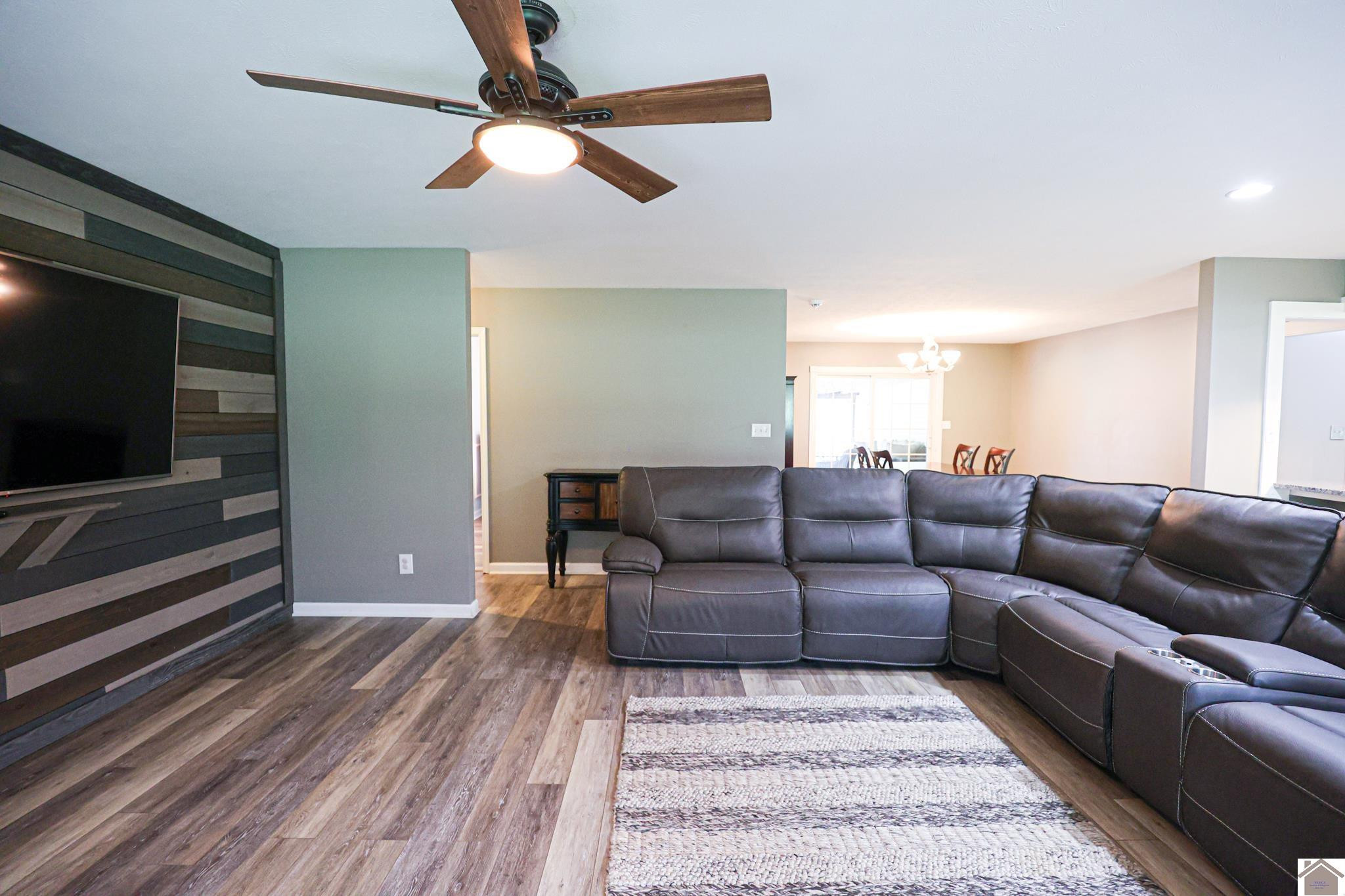 5015 Bethel Church Road Kevil, KY 42053 - Photo 16 of 35 Living Room