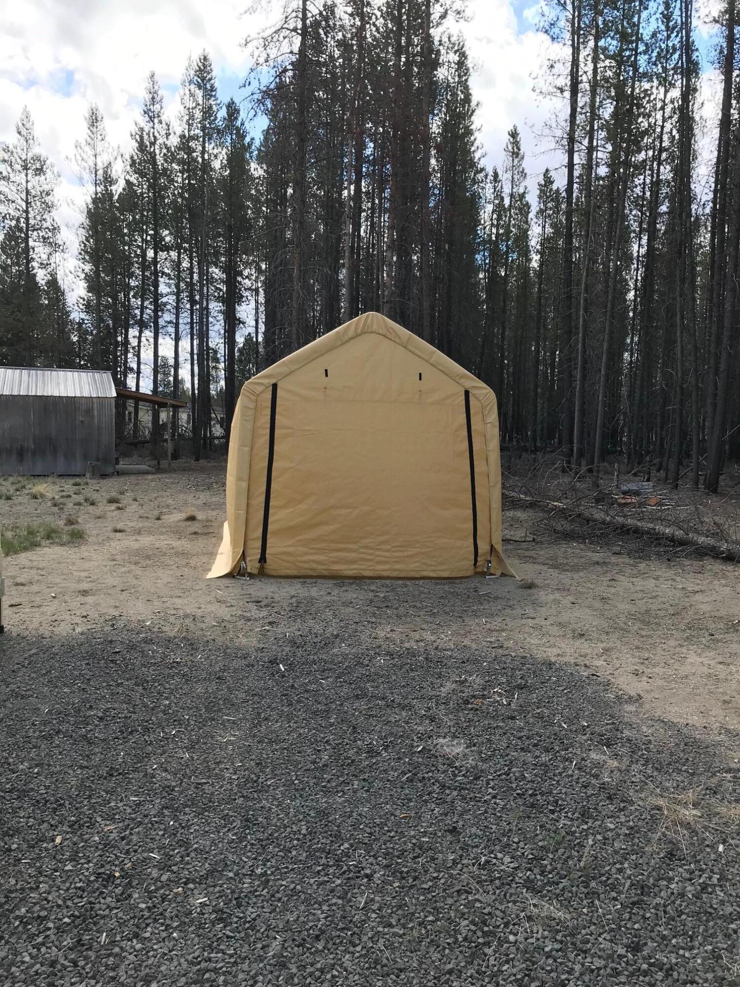 9818 Split Rail Road La Pine, OR 97739 - Photo 16 of 22 IMG_1801