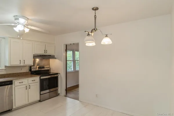 $5,500 | 22 Central Street, Huntington, NY 11743