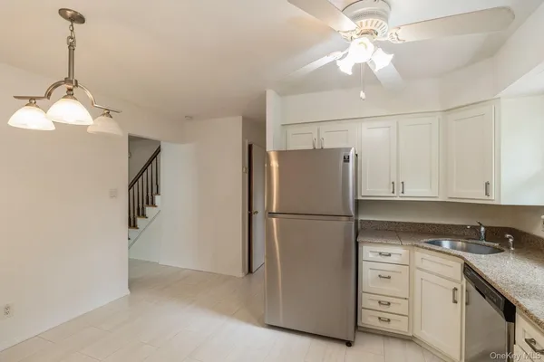 $5,500 | 22 Central Street, Huntington, NY 11743