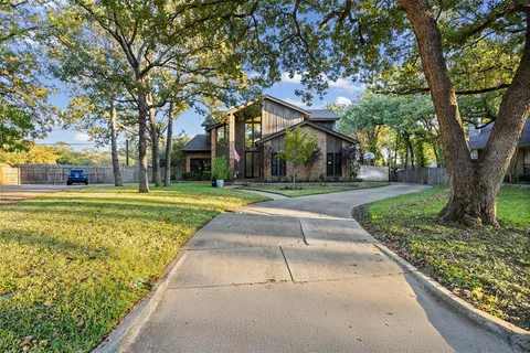 $500,000 | 2001 Oak Bluff Drive, Arlington, TX 76006