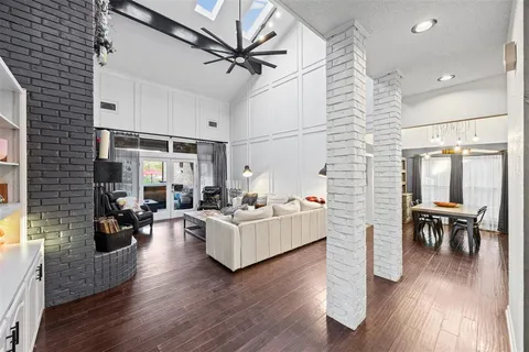 $500,000 | 2001 Oak Bluff Drive, Arlington, TX 76006