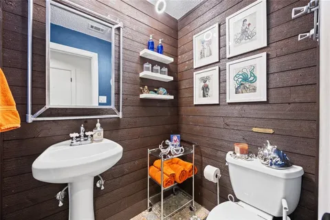 $500,000 | 2001 Oak Bluff Drive, Arlington, TX 76006