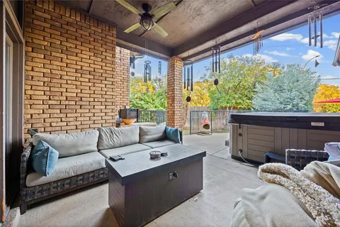 $500,000 | 2001 Oak Bluff Drive, Arlington, TX 76006