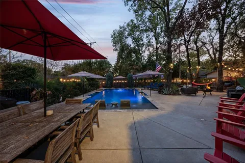 $500,000 | 2001 Oak Bluff Drive, Arlington, TX 76006