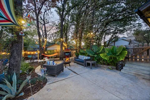 $500,000 | 2001 Oak Bluff Drive, Arlington, TX 76006