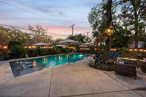 $500,000 | 2001 Oak Bluff Drive, Arlington, TX 76006