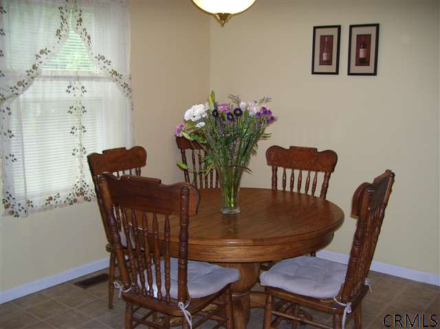 133 Vly Road Colonie, NY 12205 - Photo 4 of 15 Photo 4