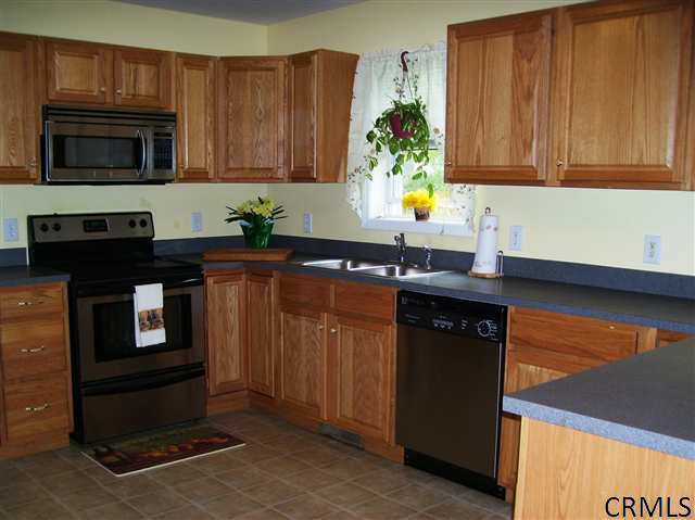 133 Vly Road Colonie, NY 12205 - Photo 6 of 15 Photo 6