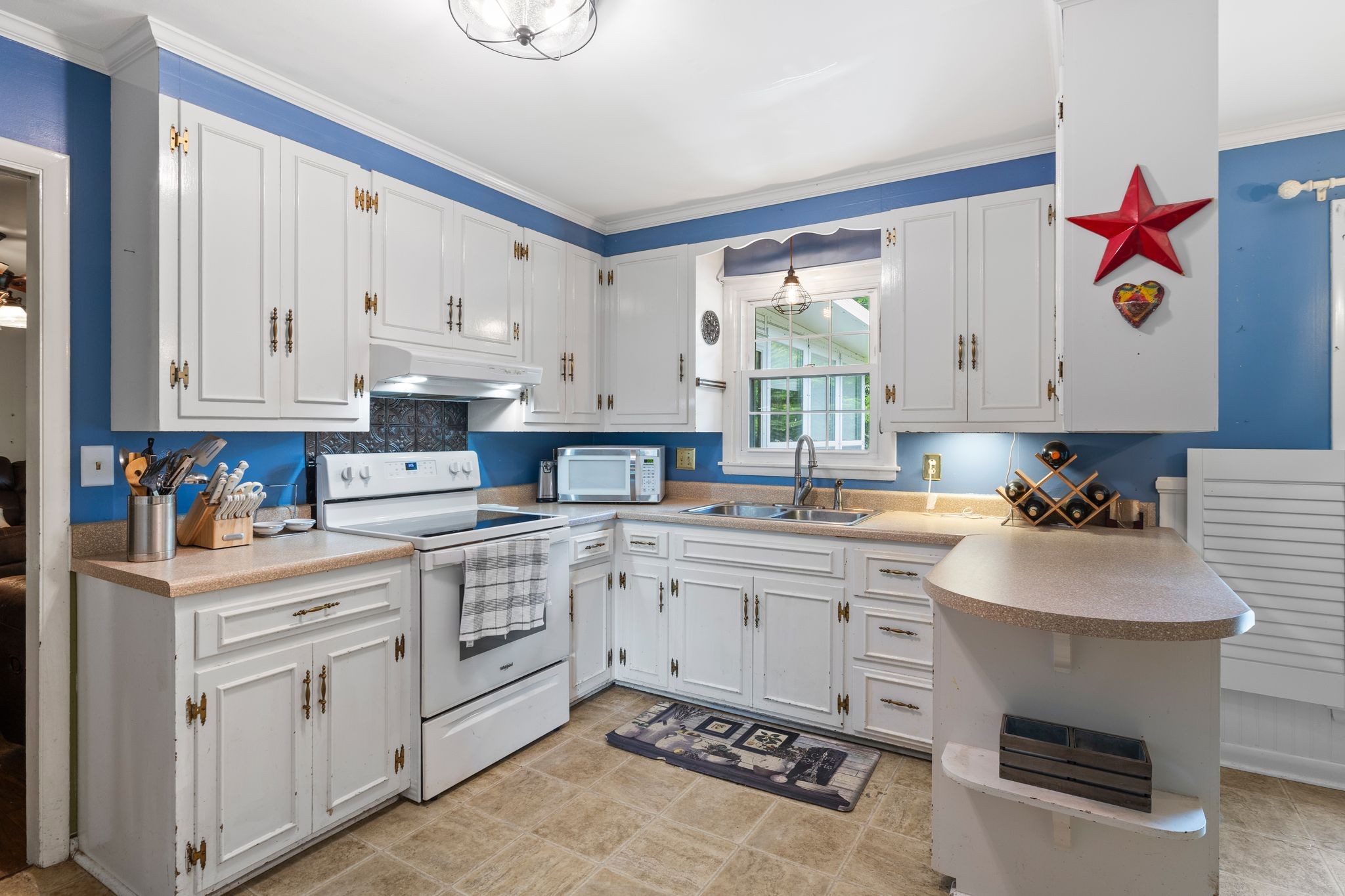1403 Manor Road Columbia, TN 38401 - Photo 13 of 26 Gallery Image 13