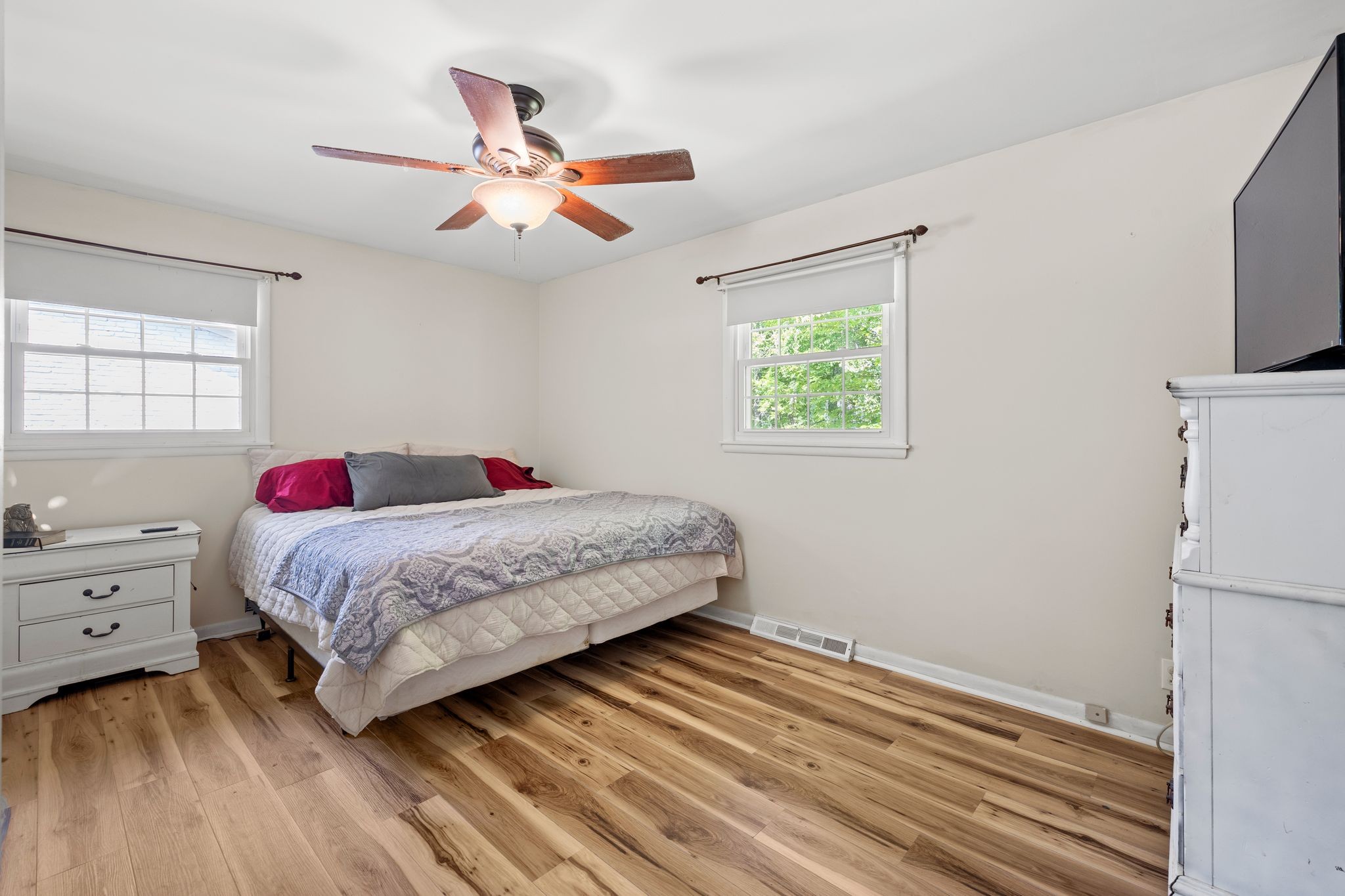 1403 Manor Road Columbia, TN 38401 - Photo 15 of 26 Gallery Image 15
