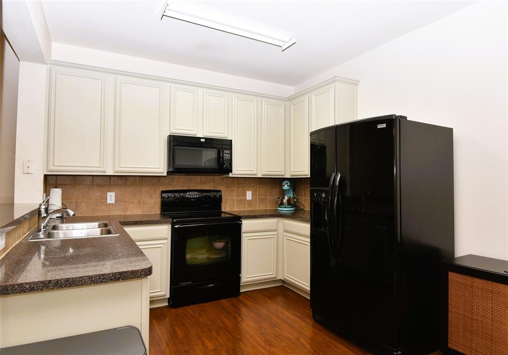2505 Durango Ridge Drive Bedford, TX 76021 - Photo 6 of 23 Gallery Image 6