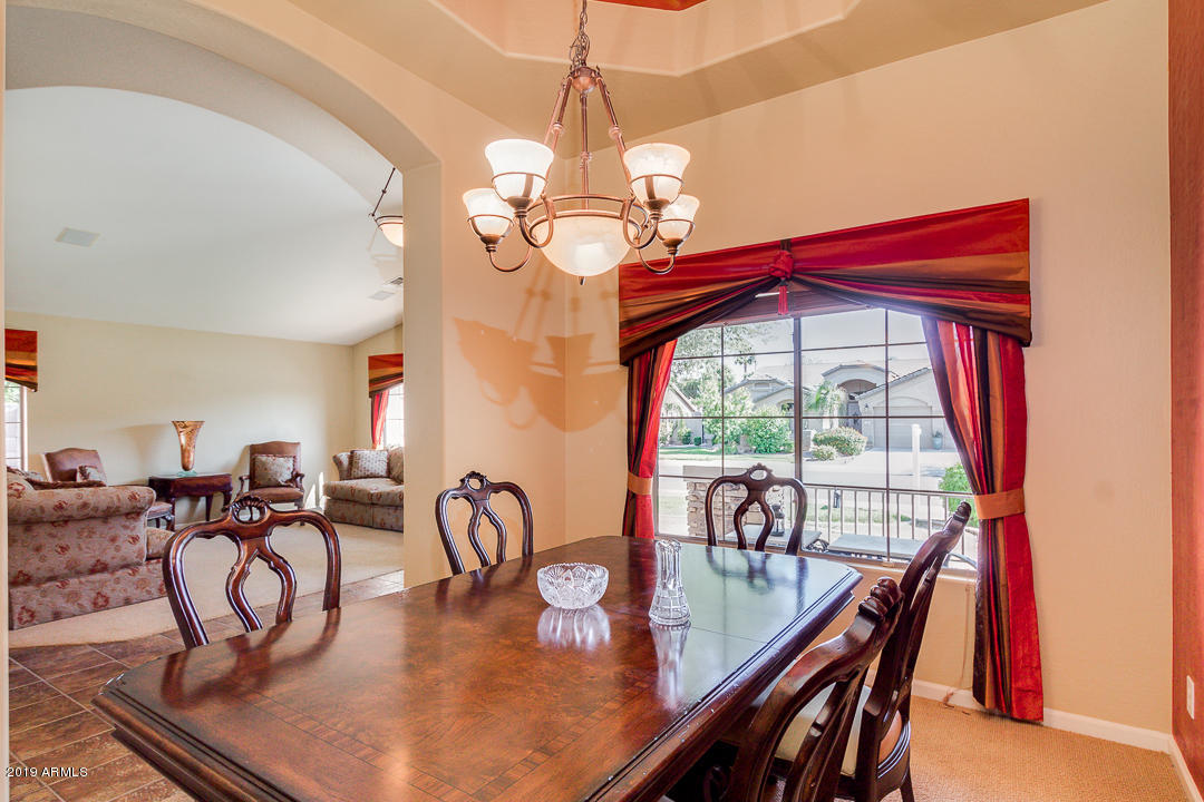 3302 East Kimball Road Gilbert, AZ 85297 - Photo 8 of 45 Kimball dining room