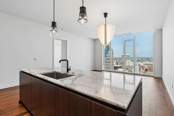 $5,500 | 160 2nd Avenue South, Unit 2603, Nashville, TN 37201