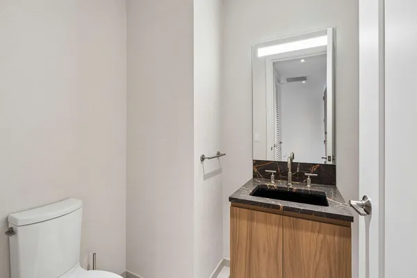 $5,500 | 160 2nd Avenue South, Unit 2603, Nashville, TN 37201