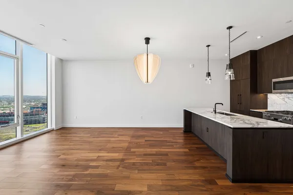 $5,500 | 160 2nd Avenue South, Unit 2603, Nashville, TN 37201