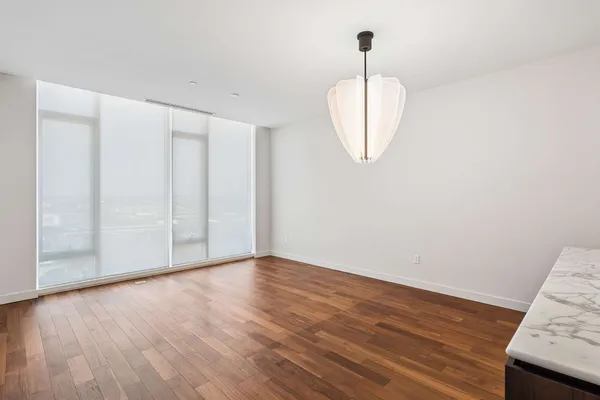 $5,500 | 160 2nd Avenue South, Unit 2603, Nashville, TN 37201