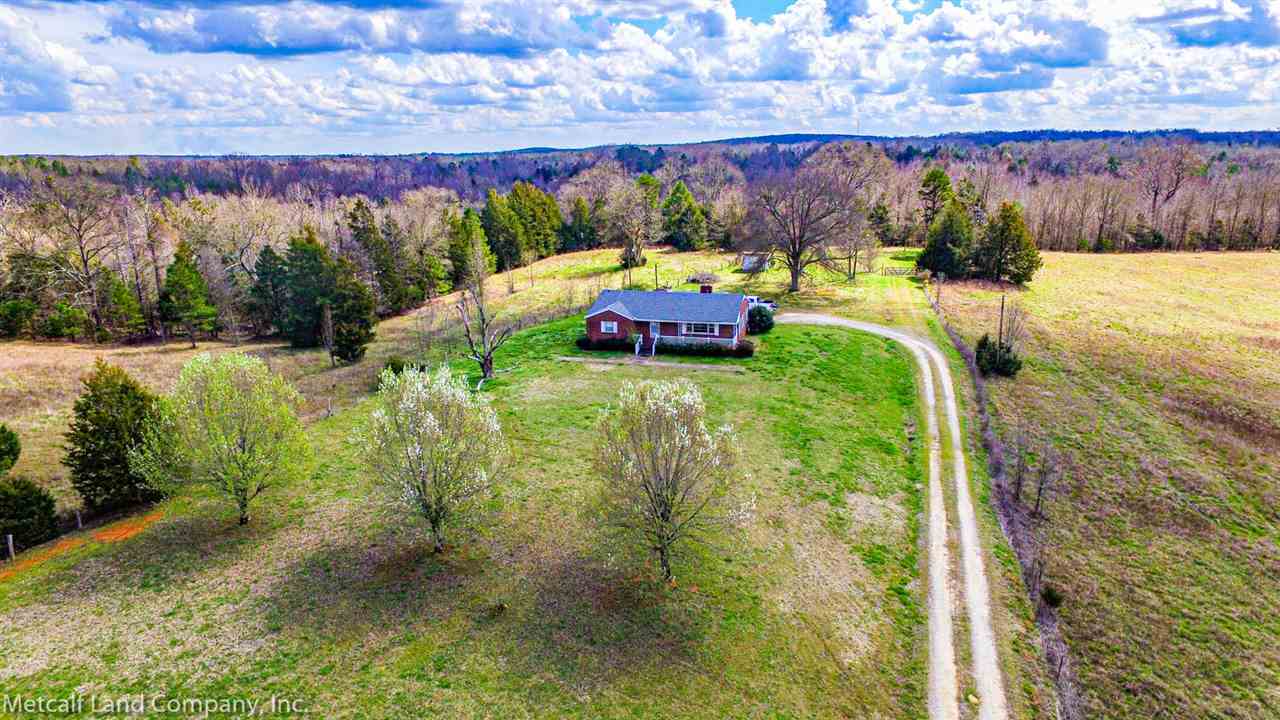 1452 Meadow Woods Road Buffalo, SC 29321 - Photo 1 of 30 Gallery Image 1