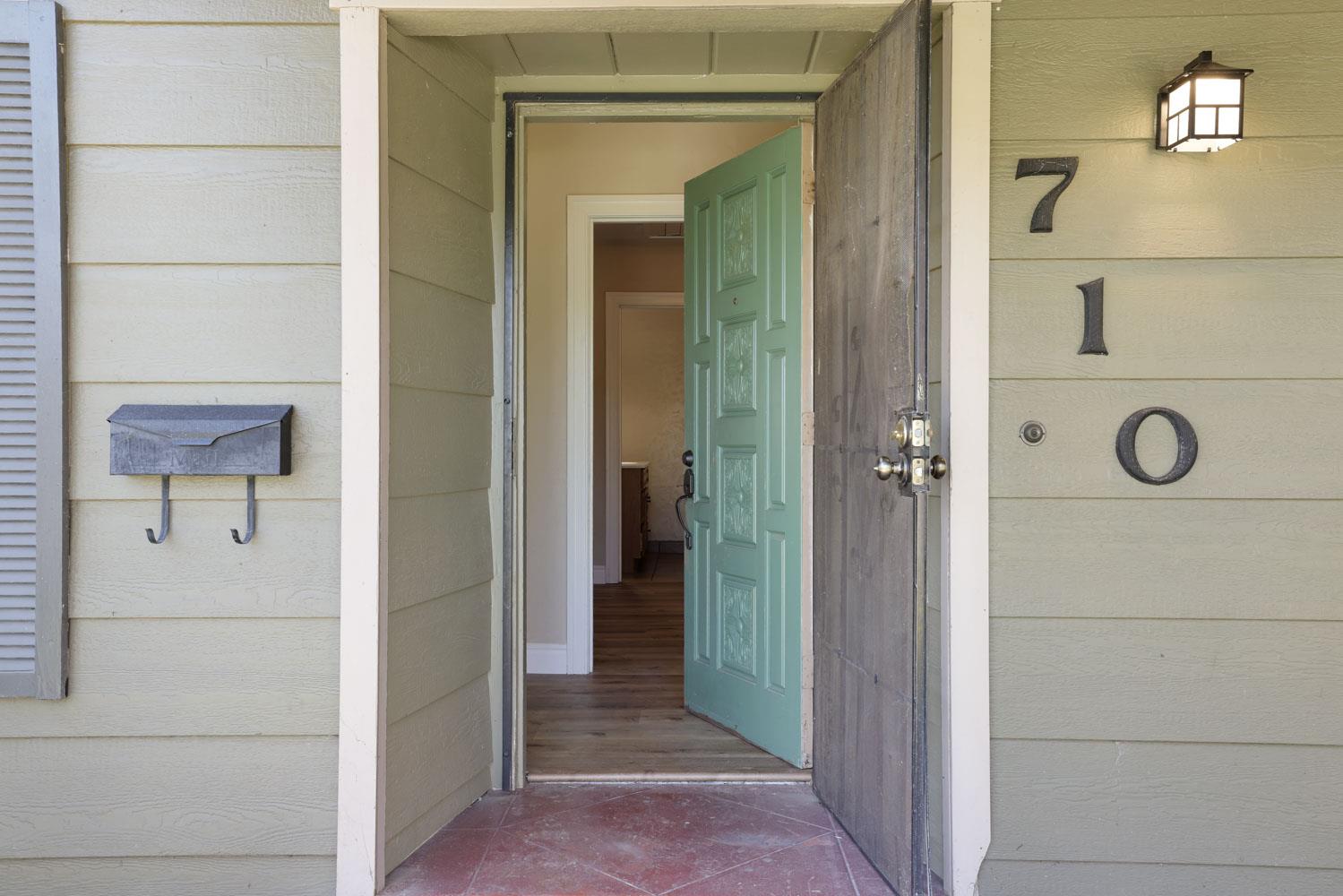 710 West Turner Road Lodi, CA 95240 - Photo 3 of 43 Gallery Image 3