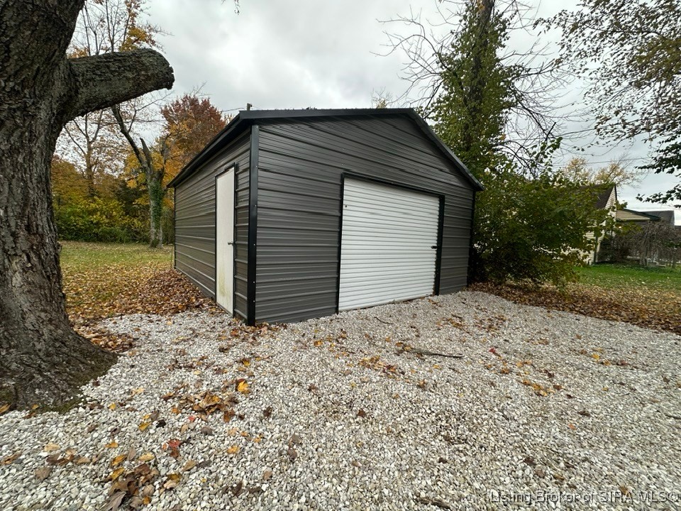 255 North Church Street Austin, IN 47102 - Photo 15 of 39 Newer 18x20 Detached Garage!