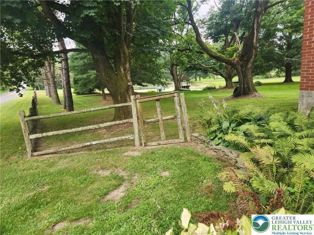 861 Municipal Road Walnutport, PA 18088 - Photo 57 of 94