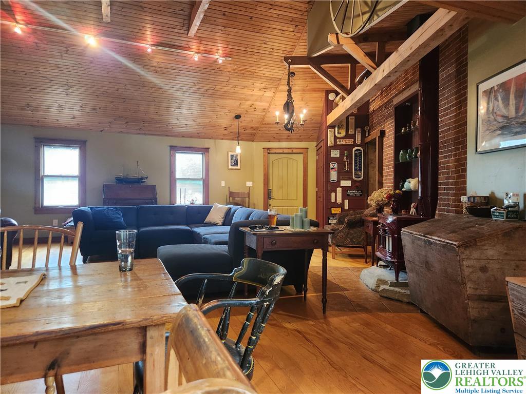 861 Municipal Road Walnutport, PA 18088 - Photo 8 of 94 a view of a dining room with furniture