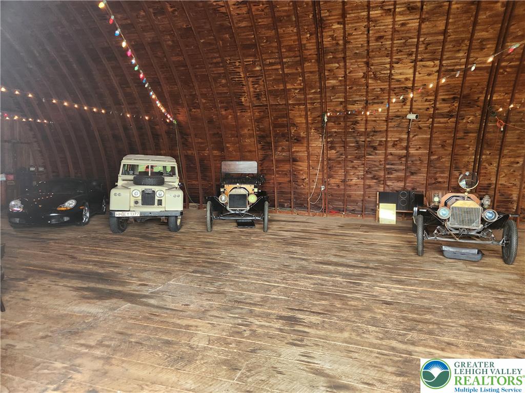 861 Municipal Road Walnutport, PA 18088 - Photo 84 of 94