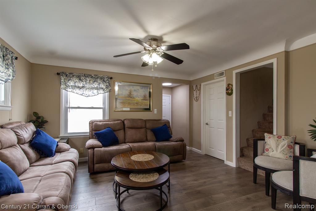 7627 Inkster Road Westland, MI 48185 - Photo 6 of 24