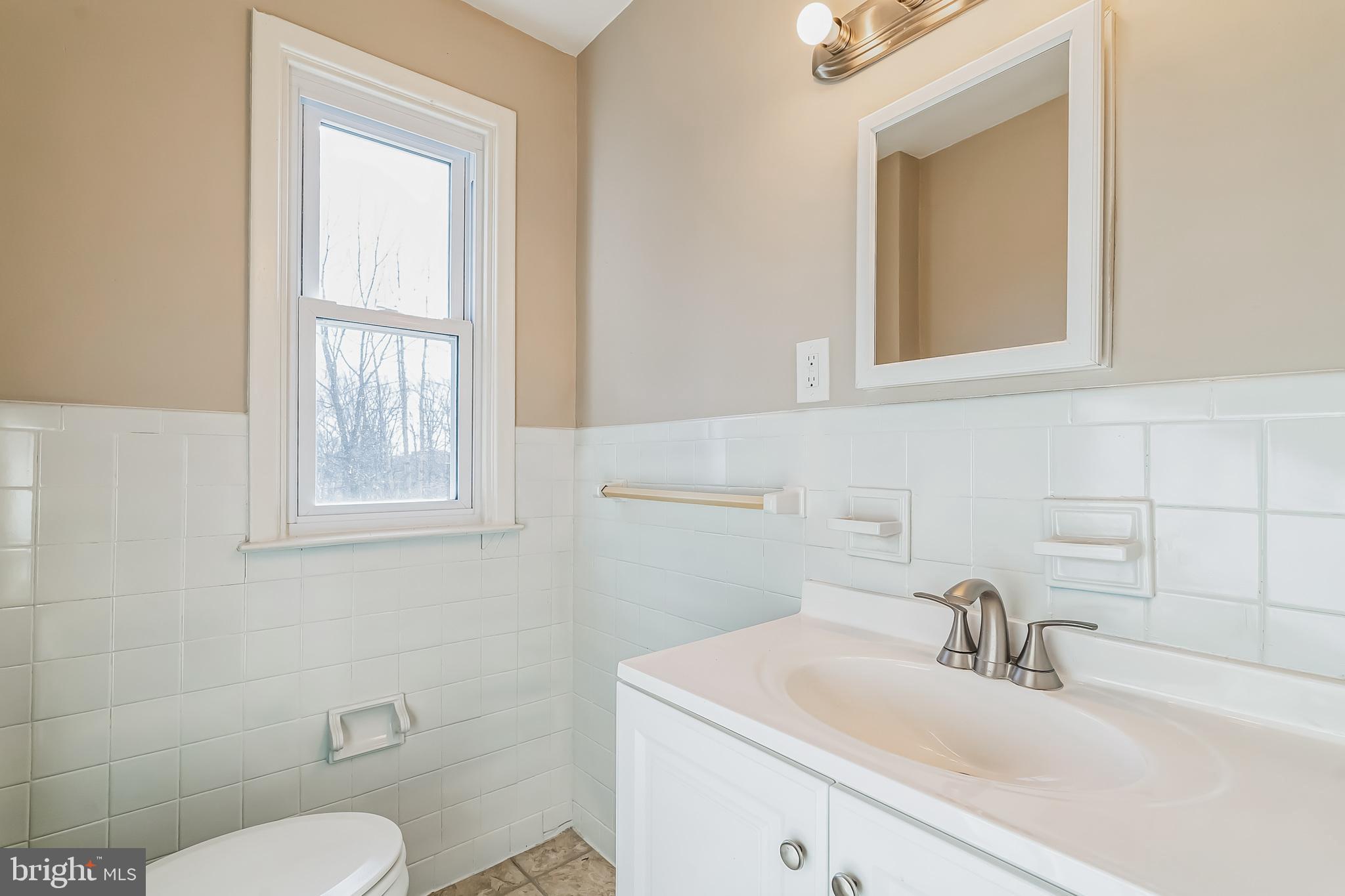 402 Ridge Avenue Kennett Square, PA 19348 - Photo 8 of 15 Gallery Image 8